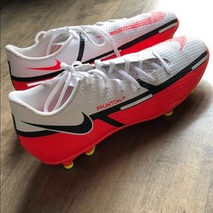 Nike soccer cleats. Like new. Only wore twice.